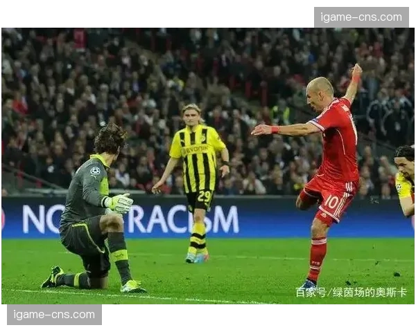 即时战报:拜仁慕尼黑半场0-1暂时落后于多特蒙德 即时战报:拜仁慕尼黑半场0-1暂时落后于多特蒙德