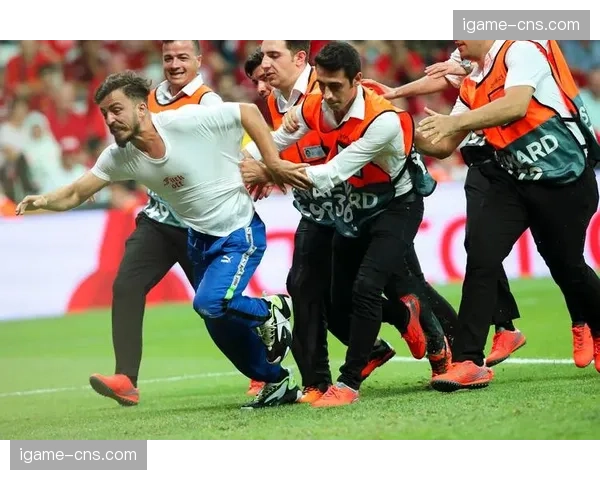 卡利亚里俱乐部因球迷种族歧视行为被处以空场一场的处罚 卡利亚里俱乐部因球迷种族歧视行为被处以空场一场的处罚