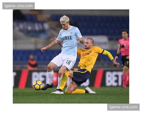 罗马1-0小胜拉齐奥,德罗西球队依靠紧凑的中场三角传递控制节奏 罗马1-0小胜拉齐奥,德罗西球队依靠紧凑的中场三角传递控制节奏